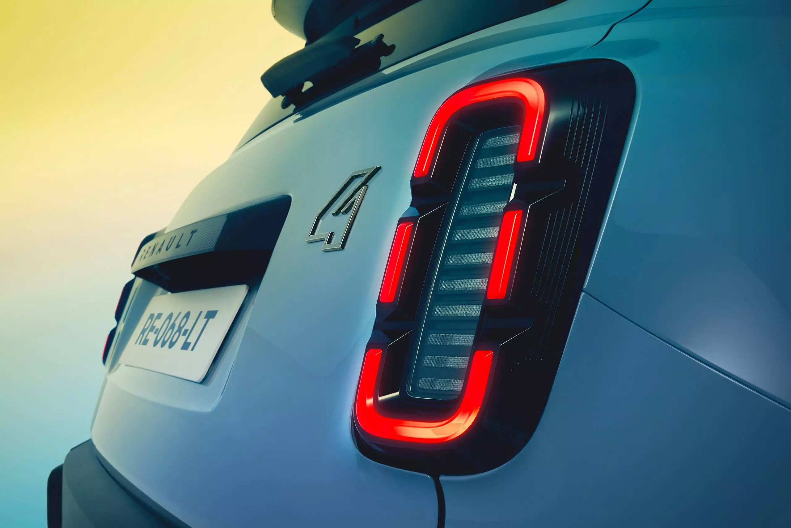 RENAULT 4 E-TECH 100% ELECTRIC
