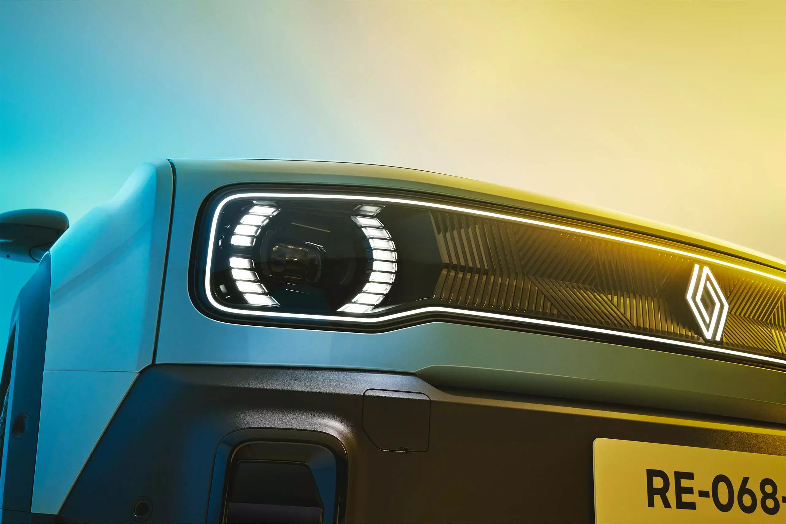 RENAULT 4 E-TECH 100% ELECTRIC
